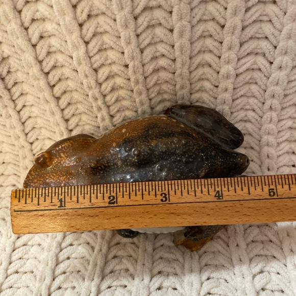 Vintage Japanese Ceramic or Porcelain Toad Frog Hirado Style Made In Japan - Picture 6 of 9